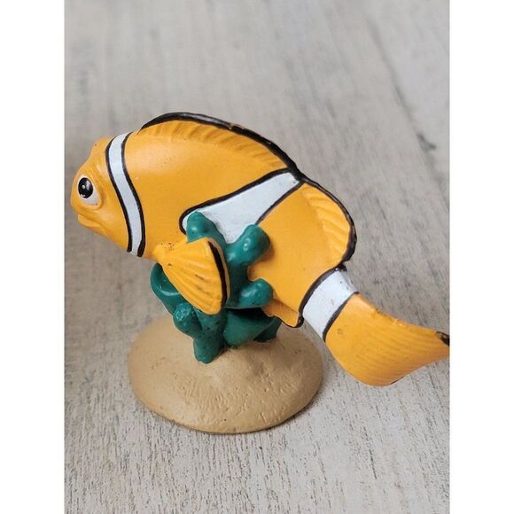Merlin dad Finding Nemo coral reef toy figure Disney Pixar - Picture 3 of 6